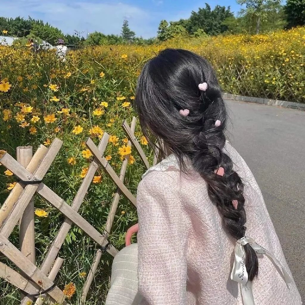 穿着鞋子的贝壳马塞尔